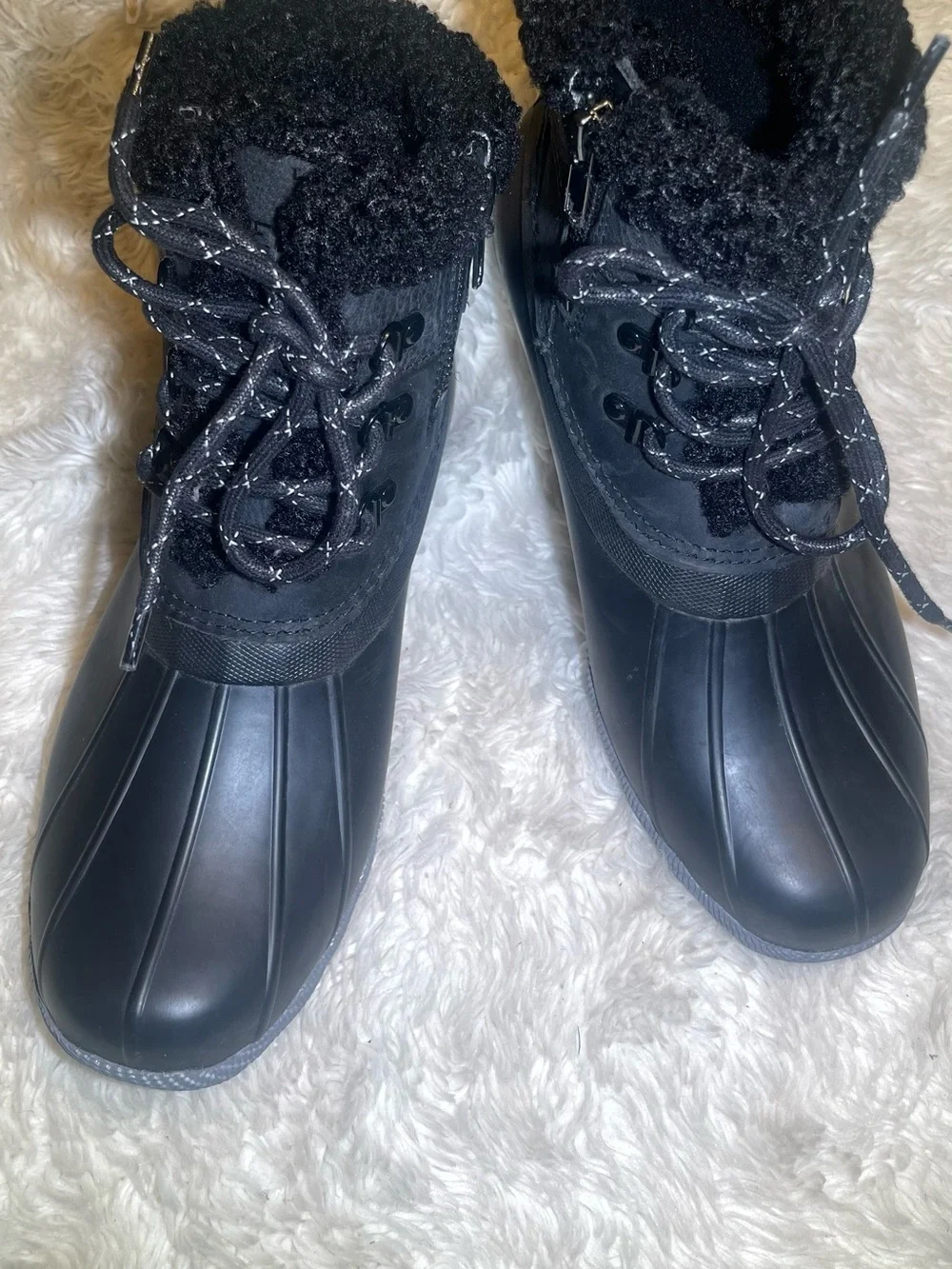 Sperry Saltwater alpine duck women’s boots size 10